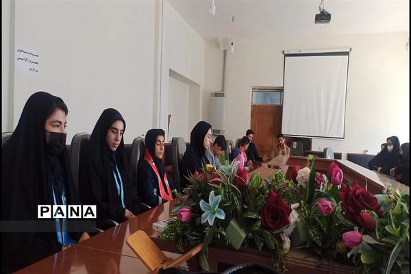 جلسه توجیهی  با دانش‌آموز خبرنگاران پانا