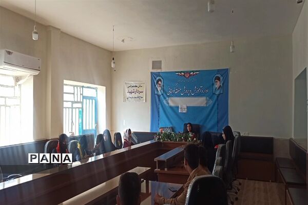 جلسه توجیهی  با دانش‌آموز خبرنگاران پانا