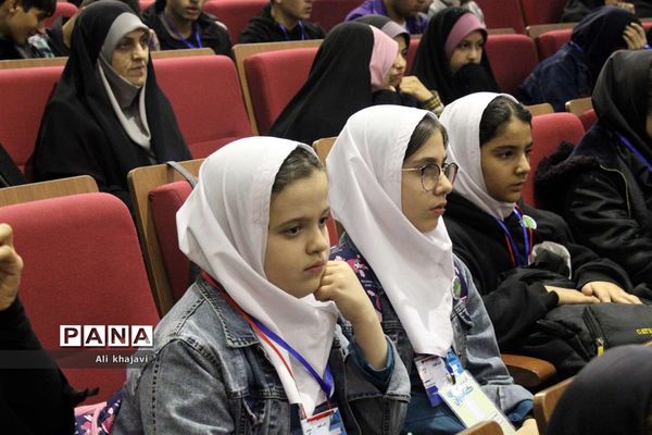 اولین گردهمایی بزرگ کتابیاران دهه نودی در تبریز