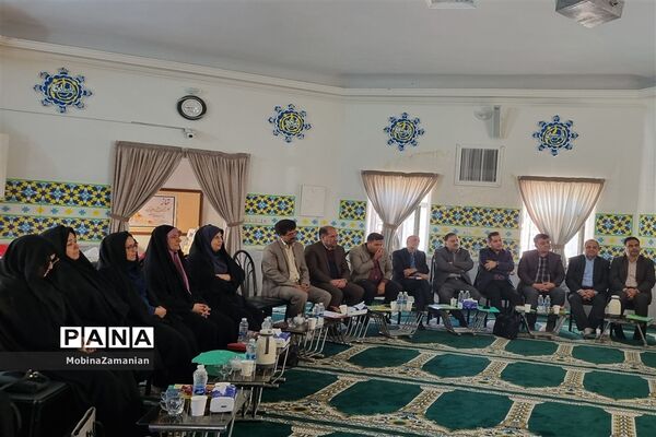جلسه مدیران قطب دو آموزش و پرورش ناحیه شش مشهد