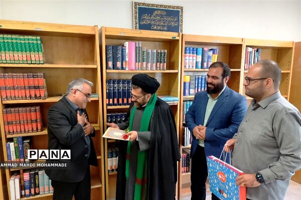 بازدید مسئولین منطقه‌ فشافویه از کتابخانه‌های عمومی فشافویه