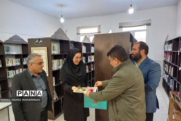 بازدید مسئولین منطقه‌ فشافویه از کتابخانه‌های عمومی فشافویه