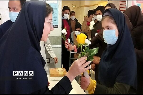 تقدیر از پرستاران به‌مناسبت روز پرستار