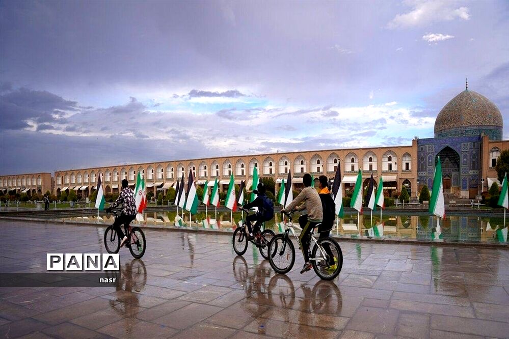 طراوت باران در اصفهان پاییزی