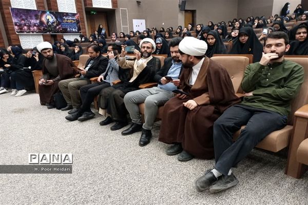 همایش «نوجهان» آغاز فعالیت شوراهای دانش‌آموزی در قم
