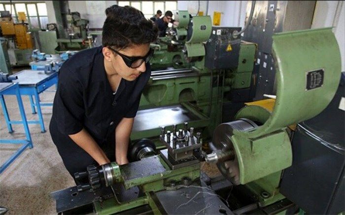 چالش صنعت با کمبود نیروی کار ماهر