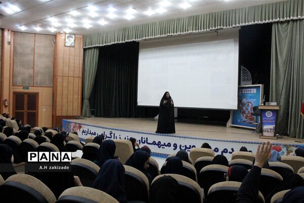 دومین روز آموزش دانش آموز خبرنگاران دختر در اهواز