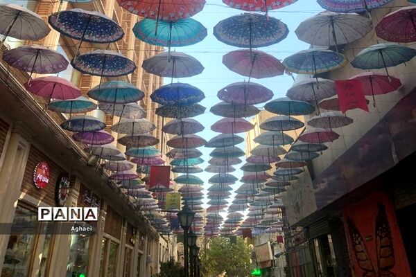 تهران‌گردی دانش‌آموزان رشته علوم انسانی علامه حلی ۵