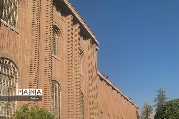 تهران‌گردی دانش‌آموزان رشته علوم انسانی علامه حلی ۵