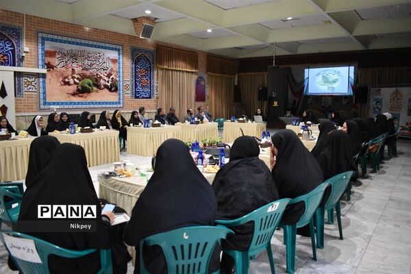 برگزاری جلسه مشترک در دبیرستان شاهد حجاب منطقه ۱۳
