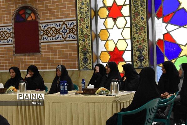 برگزاری جلسه مشترک در دبیرستان شاهد حجاب منطقه ۱۳