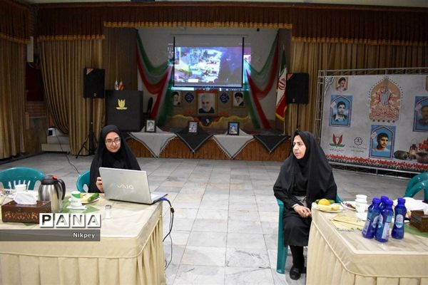 برگزاری جلسه مشترک در دبیرستان شاهد حجاب منطقه ۱۳