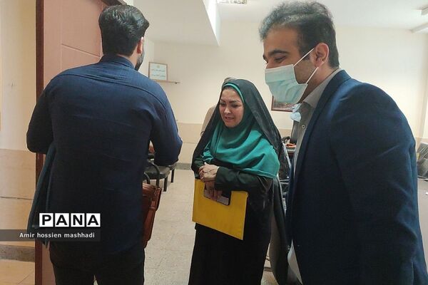 بازدید و ارزیابی کارشناسان آموزش و پرورش رودهن از دبیرستان ابن‌سینا رودهن