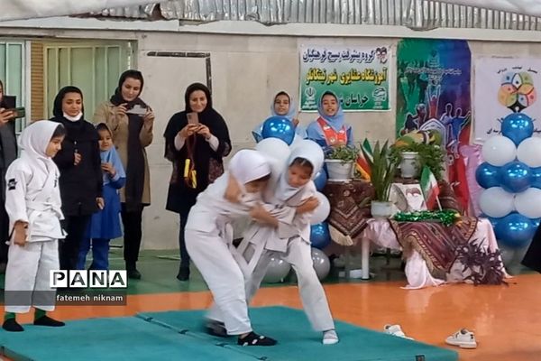 المپیاد ورزشی در فاروج