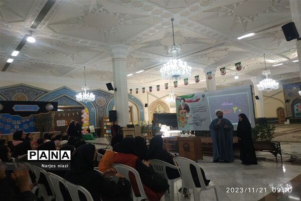 بازدید دانش‌آموزان دبیرستان شاهد مطهره از نمایشگاه ایران مرز پرگهر