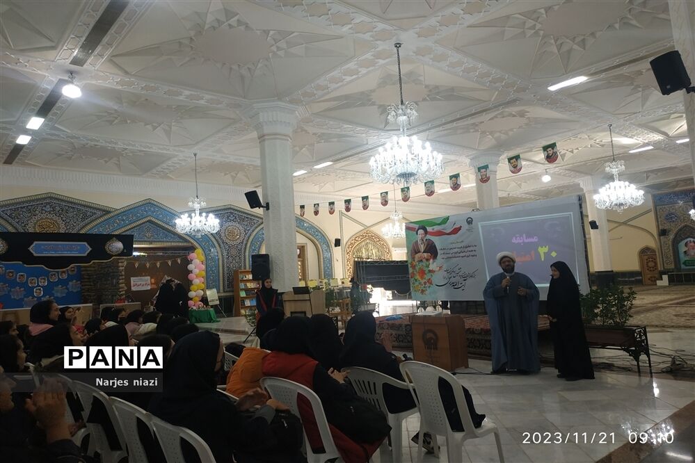 بازدید دانش‌آموزان دبیرستان شاهد مطهره از نمایشگاه ایران مرز پرگهر