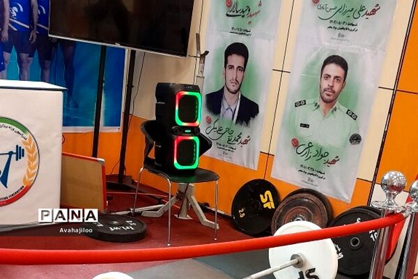 بازدید دانش‌آموزان ناحیه دو ری از نمایشگاه یاریگران زندگی