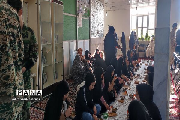 آیین عطرافشانی و غبارروبی آستان مقدس امامزاده نقی الهادی (ع)در شهرستان شیروان