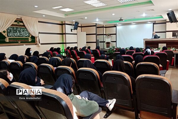 بازدید علمی دانش‌آموزان دبیرستان دخترانه علوی ناحیه 3  از بیمارستان امتیاز