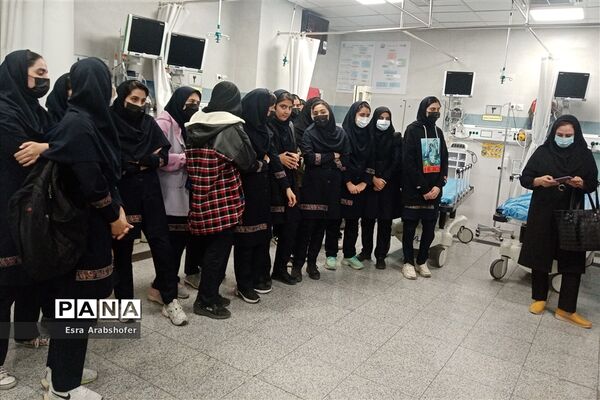 بازدید علمی دانش‌آموزان دبیرستان دخترانه علوی ناحیه 3  از بیمارستان امتیاز