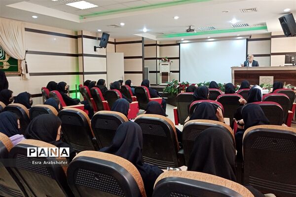 بازدید علمی دانش‌آموزان دبیرستان دخترانه علوی ناحیه 3  از بیمارستان امتیاز
