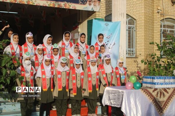طرح توزیع شیر رایگان در مدارس استان بوشهر ( 2 )