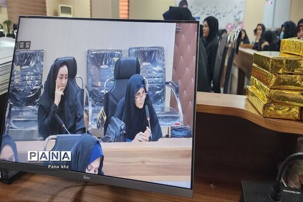 تجلیل از مدیران مدارس تشکیلاتی ناحیه یک اهواز