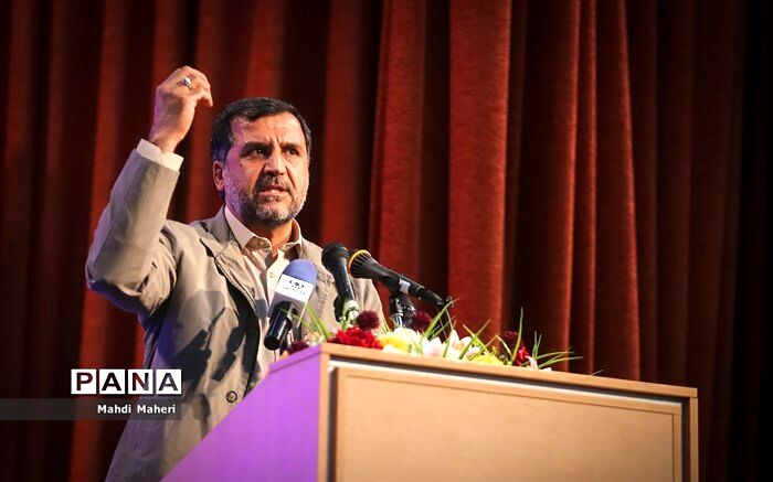 دانش‌آموزان با تفکر بسیجی عامل سربلندی ملت ایران هستند