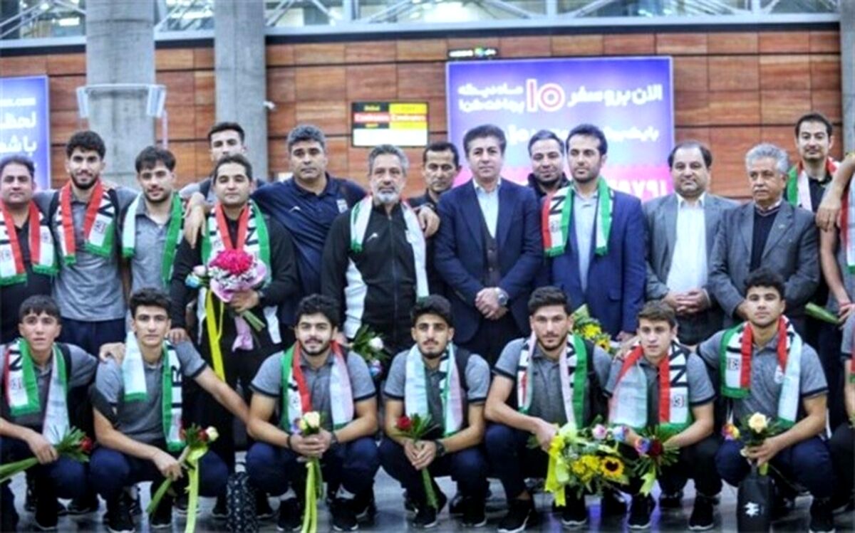 حسین عبدی در دبی ماند
