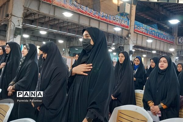 اعزام دانش‌آموزان دختر شهرستان ‌بهارستان به اردوی معنوی راهیان‌نور