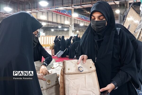 اعزام دانش‌آموزان دختر شهرستان ‌بهارستان به اردوی معنوی راهیان‌نور