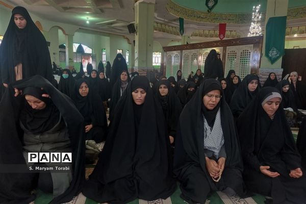 حضور دسته‌جمعی نومعلمان فارس در محضر اساتید ایثار و شهادت