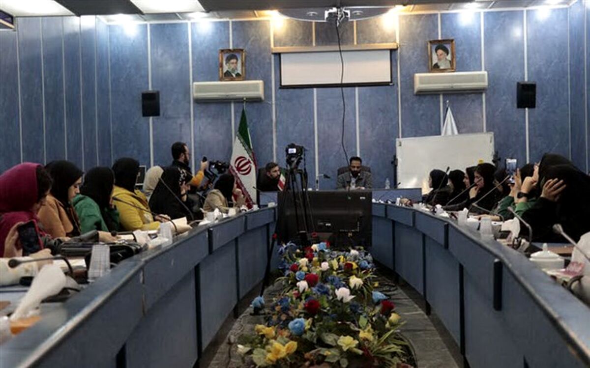 شاعران نوجوان به مطالعه متعهد ‌شوند