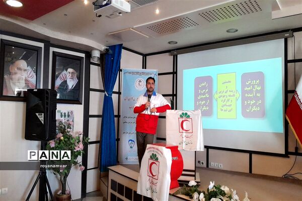 برگزاری کارگاه آموزشی افزایش مهارت‌های تیمی و گروهی  شهرستان مانه و سملقان