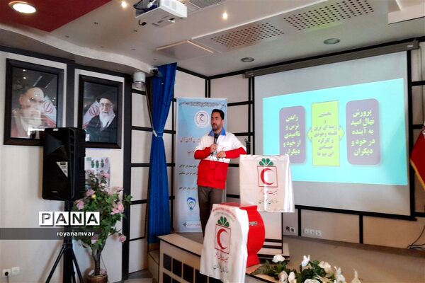 برگزاری کارگاه آموزشی افزایش مهارت‌های تیمی و گروهی  شهرستان مانه و سملقان
