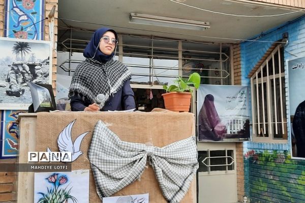 حضور فرمانده بسیج ناحیه شهرستان پردیس  به‌مناسبت هفته بسیج در مدرسه الزهرا شهرستان پردیس