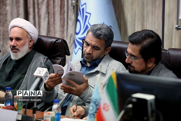 مراسم تجلیل از گروه تدریس جهادی «وتر»