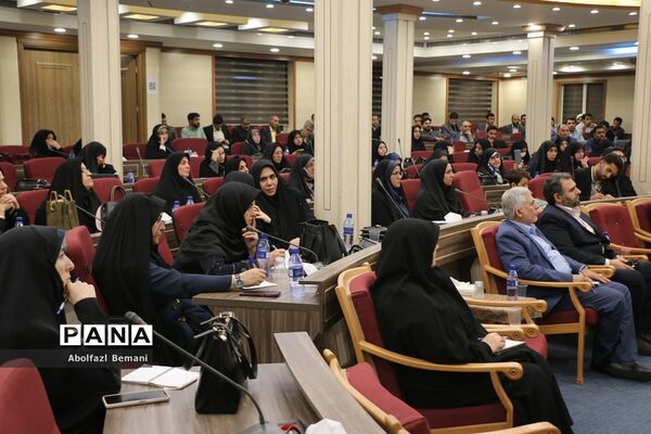 همایش سرگروه‌های علمی آموزشی مقطع ابتدایی استان قم-1