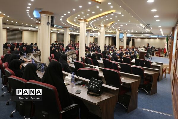 همایش سرگروه‌های علمی آموزشی مقطع ابتدایی استان قم-1