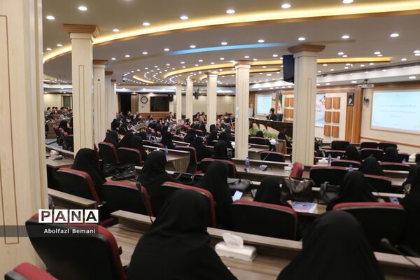 همایش سرگروه‌های علمی آموزشی مقطع ابتدایی استان قم-1