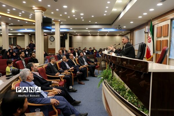 همایش سرگروه های علمی آموزشی مقطع ابتدایی استان قم-2