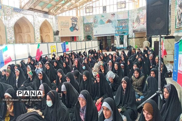 جلسه توانمندسازی پویندگان و پیشگامان مدارس ساوه