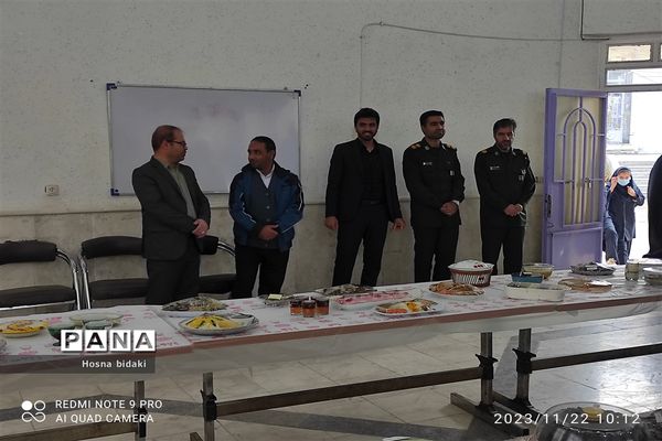 برگزاری جشنواره غذا در دبیرستان نمونه دولتی نجابت