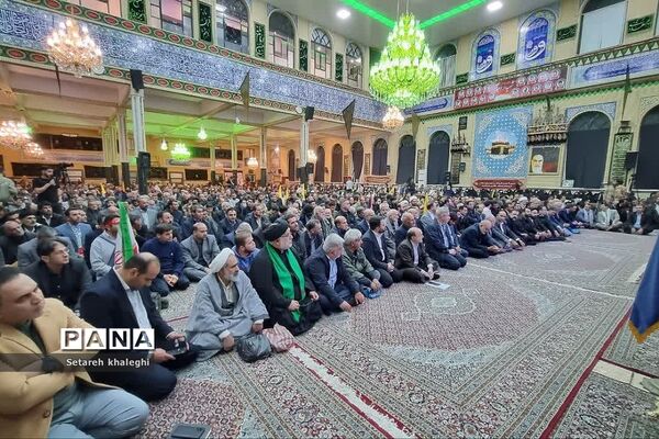 برگزاری یادواره ۶۰۰ شهید شهرستان دماوند