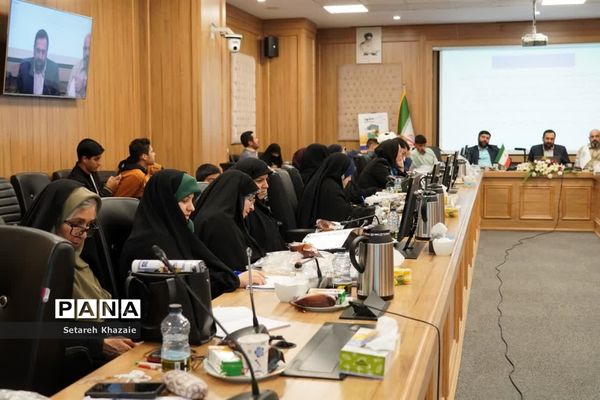 دومین دوره تربیت تسهیل‌گر کتابخوانی نوجوان