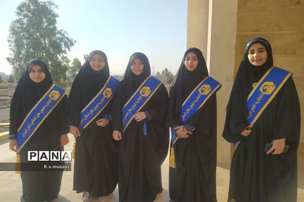 همایش نوجوانان دانش آموز با عنوان نو جهان در اردوگاه ۱۵ خرداد قم