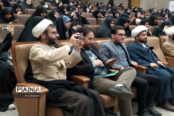 همایش نوجوانان دانش آموز با عنوان نو جهان در اردوگاه ۱۵ خرداد قم