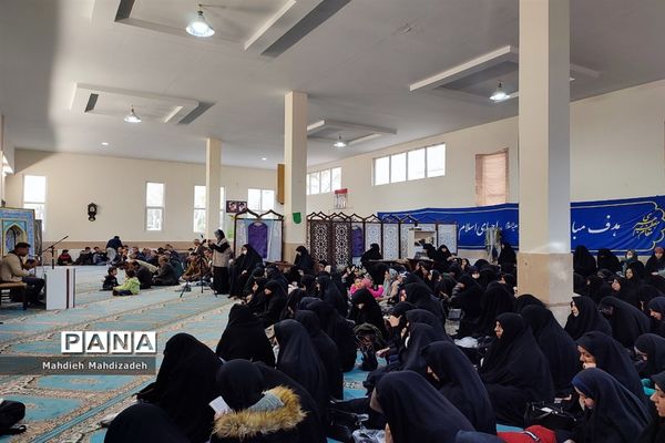 برگزاری دومین کارگاه آموزشی جمعه‌های مهدوی در ناحیه ۶ مشهد مقدس