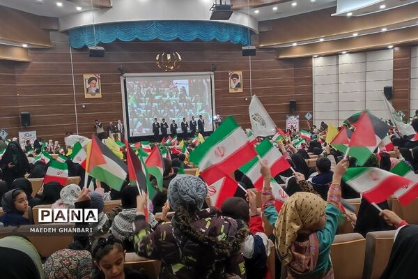 به مناسبت هفته بسیج و مقاومت، اجتماع شکوه مقاومت بسیجیان شهرستان پردیس