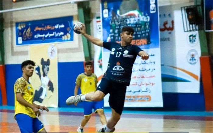 جدال 8 تیم در لیگ هندبال آیندگان